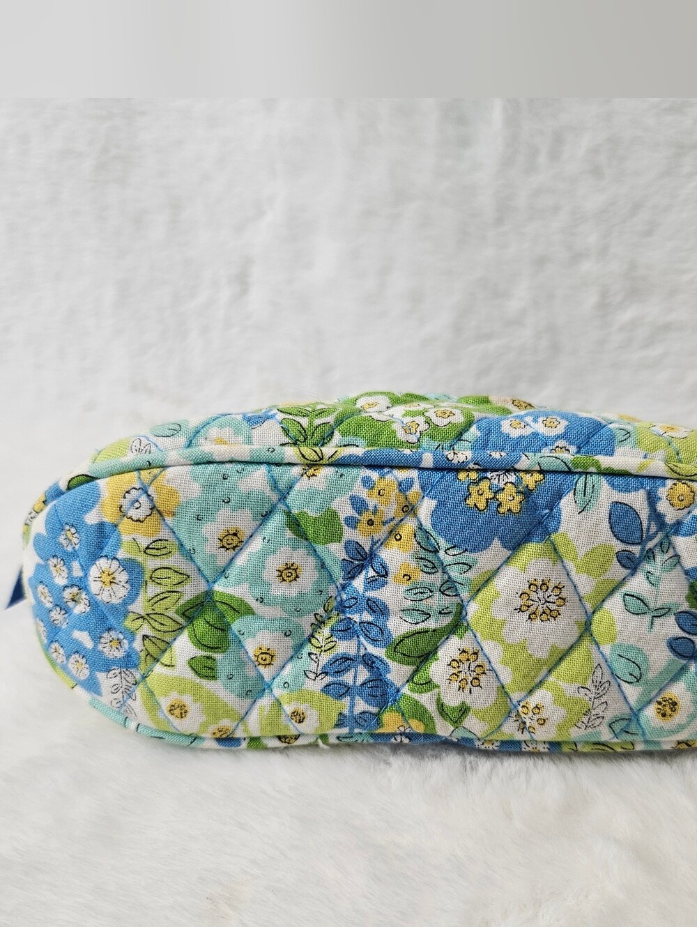 Vera Bradley Retired English Meadow Small Tote - Picture 3 of 6